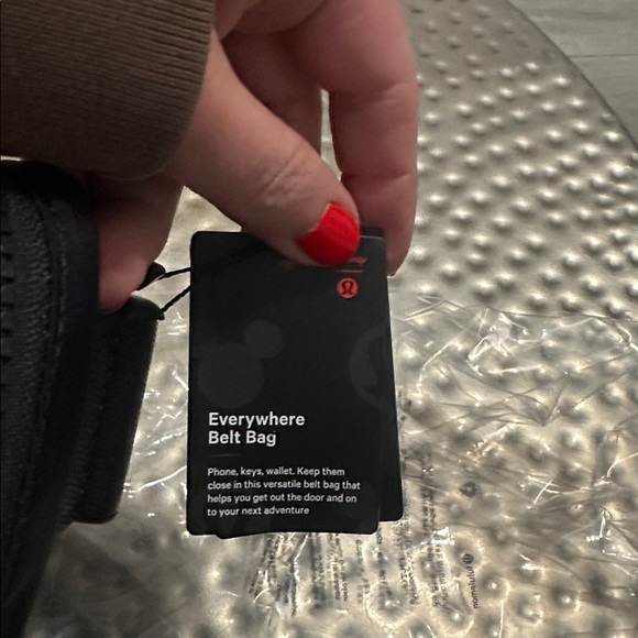 NWT Disney x lululemon Everywhere Belt Bag 1L Mickey in Motion Graphic - Picture 5 of 7